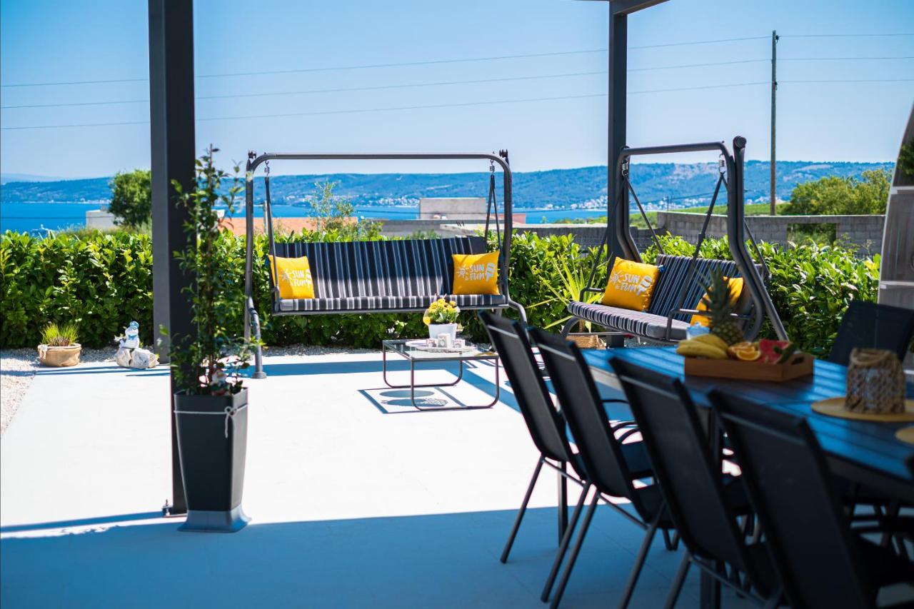 Villa Sky - Heating Pool Kaštel Novi Zewnętrze zdjęcie