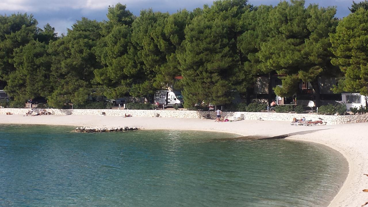 Villa Sky - Heating Pool Kaštel Novi Zewnętrze zdjęcie