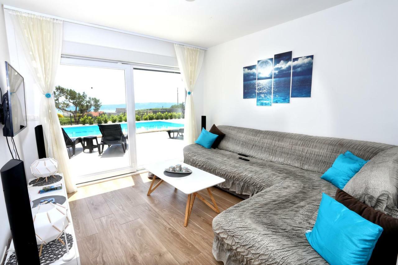 Villa Sky - Heating Pool Kaštel Novi Zewnętrze zdjęcie